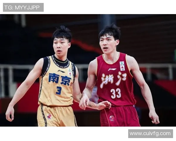 南京足球队以83分稳居冠军赛积分榜首位争夺荣耀在即